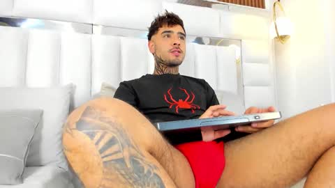 Felipe Ferrer online show from October 29, 9:51 pm