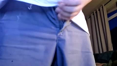 Iminyourroom online show from June 23, 11:36 am