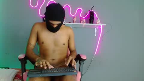 Snapshot of imperial_lust chatting on October 25, 11:56 am imperial_lust online show from October 25, 11:56 am