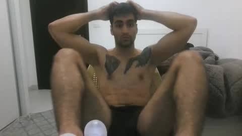 imyouroniichan online show from December 18, 4:25 pm