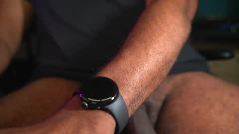 Inches online show from December 16, 11:06 am