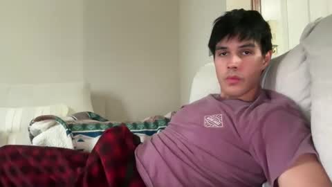 Snapshot of infamouslucas chatting on December 10, 9:00 pm Lucas online show from December 10, 9:00 pm