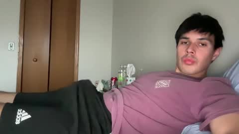 Snapshot of infamouslucas chatting on December 14, 9:02 pm Lucas online show from December 14, 9:02 pm