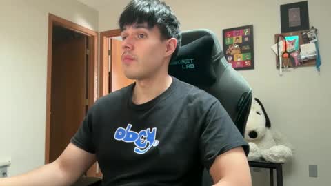 Snapshot of infamouslucas chatting on February 15, 7:50 pm Lucas online show from February 15, 7:50 pm