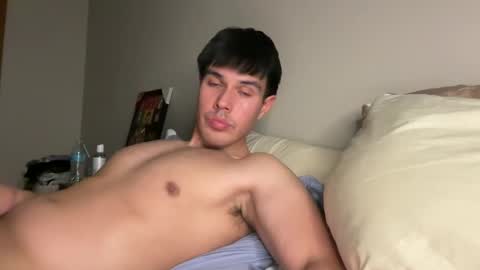 Snapshot of infamouslucas chatting on December 31, 2:29 am Lucas online show from December 31, 2:29 am