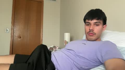 Snapshot of infamouslucas chatting on March 5, 8:44 pm Lucas online show from March 5, 8:44 pm