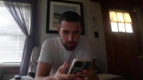 Snapshot of inmybackyard chatting on September 19, 5:57 pm InMyBackyard online show from September 19, 5:57 pm