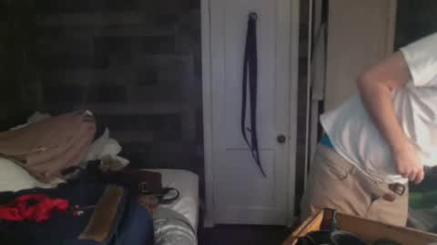 Snapshot of inmybackyard chatting on January 5, 5:20 am InMyBackyard online show from January 5, 5:20 am