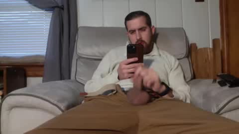 Snapshot of inmybackyard chatting on December 18, 8:47 pm InMyBackyard online show from December 18, 8:47 pm