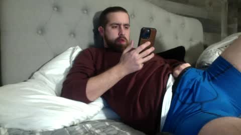 Snapshot of inmybackyard chatting on December 28, 6:17 am InMyBackyard online show from December 28, 6:17 am