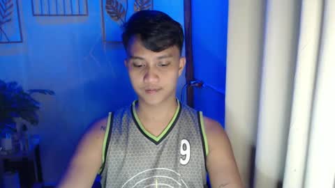 Neil online show from February 5, 7:18 am