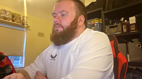 twitter theirishman205 online show from October 14, 5:09 pm