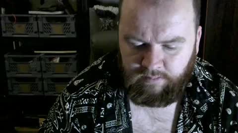 twitter theirishman205 online show from December 23, 8:22 am