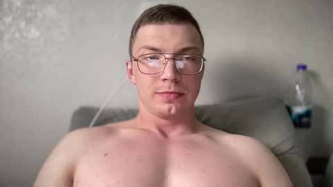 Snapshot of iron__chapman chatting on September 14, 8:11 pm Iron online show from September 14, 8:11 pm