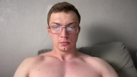 Snapshot of iron__chapman chatting on October 5, 10:25 pm Iron online show from October 5, 10:25 pm