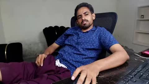 Naveed online show from July 15, 6:36 pm