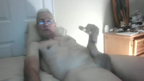 Snapshot of irrintzi60 chatting on November 1, 11:25 am irrintzi60 online show from November 1, 11:25 am