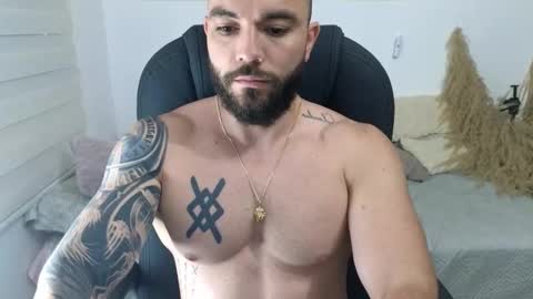 Isaac carter online show from December 18, 11:39 am