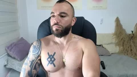 Isaac carter online show from December 16, 11:17 am