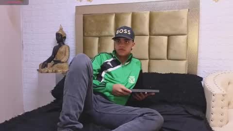 Isaac  online show from November 16, 3:03 pm