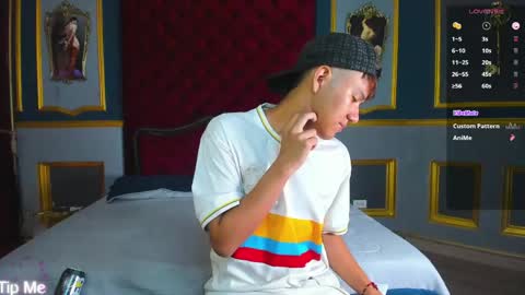 isaac_grimm online show from April 16, 3:28 am