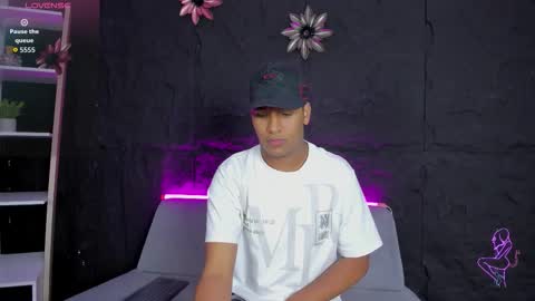 Snapshot of isaacblack_ chatting on September 26, 5:38 am IsaacBlack  online show from September 26, 5:38 am