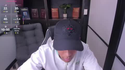 Snapshot of isaacblack_ chatting on October 11, 6:06 am IsaacBlack  online show from October 11, 6:06 am