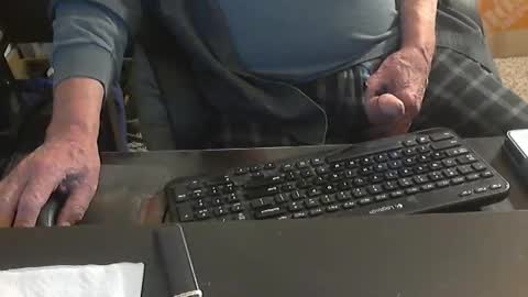 Duke online show from October 29, 3:04 pm