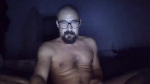 Snapshot of isso7 chatting on October 8, 2:05 am isso7 online show from October 8, 2:05 am