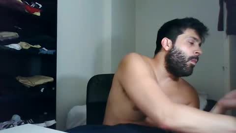 italianboybcn online show from February 26, 11:24 pm