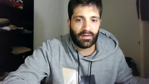 italianboybcn online show from February 26, 9:32 am