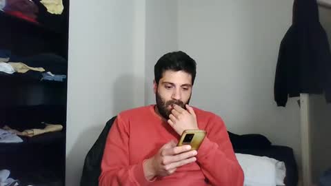 italianboybcn online show from March 9, 7:01 am