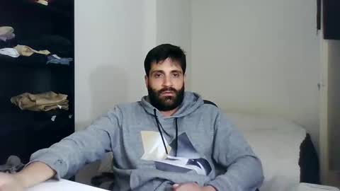 italianboybcn online show from February 27, 6:53 pm