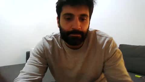 italianboybcn online show from December 12, 9:48 pm