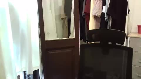 italianboybcn online show from October 1, 7:12 am