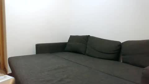 italianboybcn online show from December 24, 8:33 am