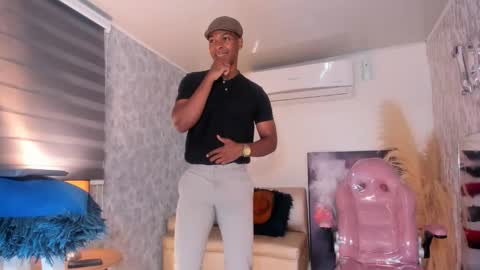 itanxfor online show from November 11, 12:43 pm