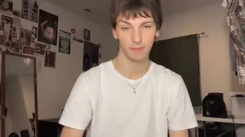 Rowan online show from October 17, 1:42 am