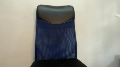 itsme_urboy online show from May 18, 8:09 am