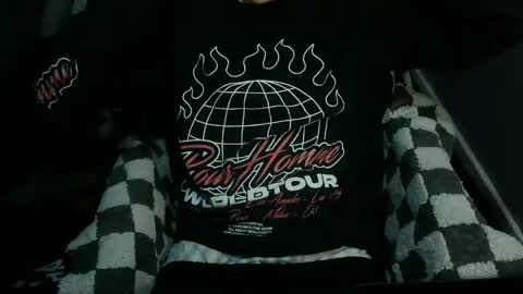 itsnotliam834 online show from December 15, 12:51 am