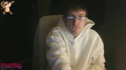 Snapshot of itsnotting834 chatting on January 31, 12:06 am    online show from January 31, 12:06 am