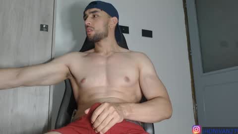 ivanhot279 online show from January 10, 9:31 pm