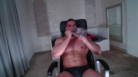 IvanHydee online show from February 27, 10:27 am