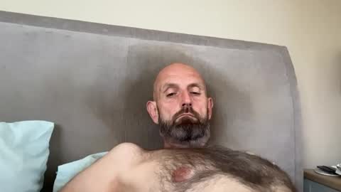 izzysboytoy1 online show from June 29, 11:21 am