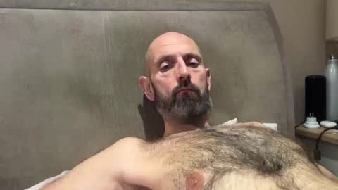 izzysboytoy1 online show from January 15, 7:56 am