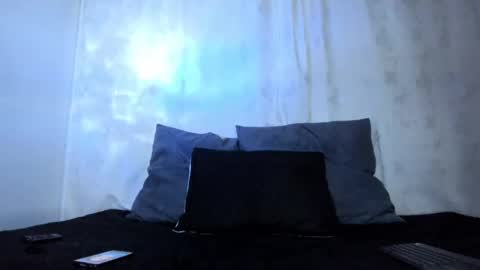 Snapshot of j_musiry chatting on January 23, 5:02 am i am juan musiry independent model  online show from January 23, 5:02 am