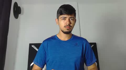 Snapshot of jack03xx_ chatting on January 14, 12:24 pm Jack online show from January 14, 12:24 pm