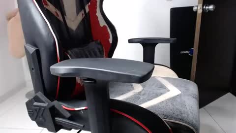 Snapshot of jack_boy_cum chatting on October 19, 8:06 am Jack online show from October 19, 8:06 am