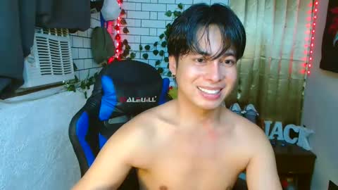 Snapshot of jack_collins69 chatting on October 20, 4:05 am JACK online show from October 20, 4:05 am