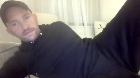 Snapshot of jackhillman2288 chatting on October 22, 10:35 pm jackhillman2288 online show from October 22, 10:35 pm
